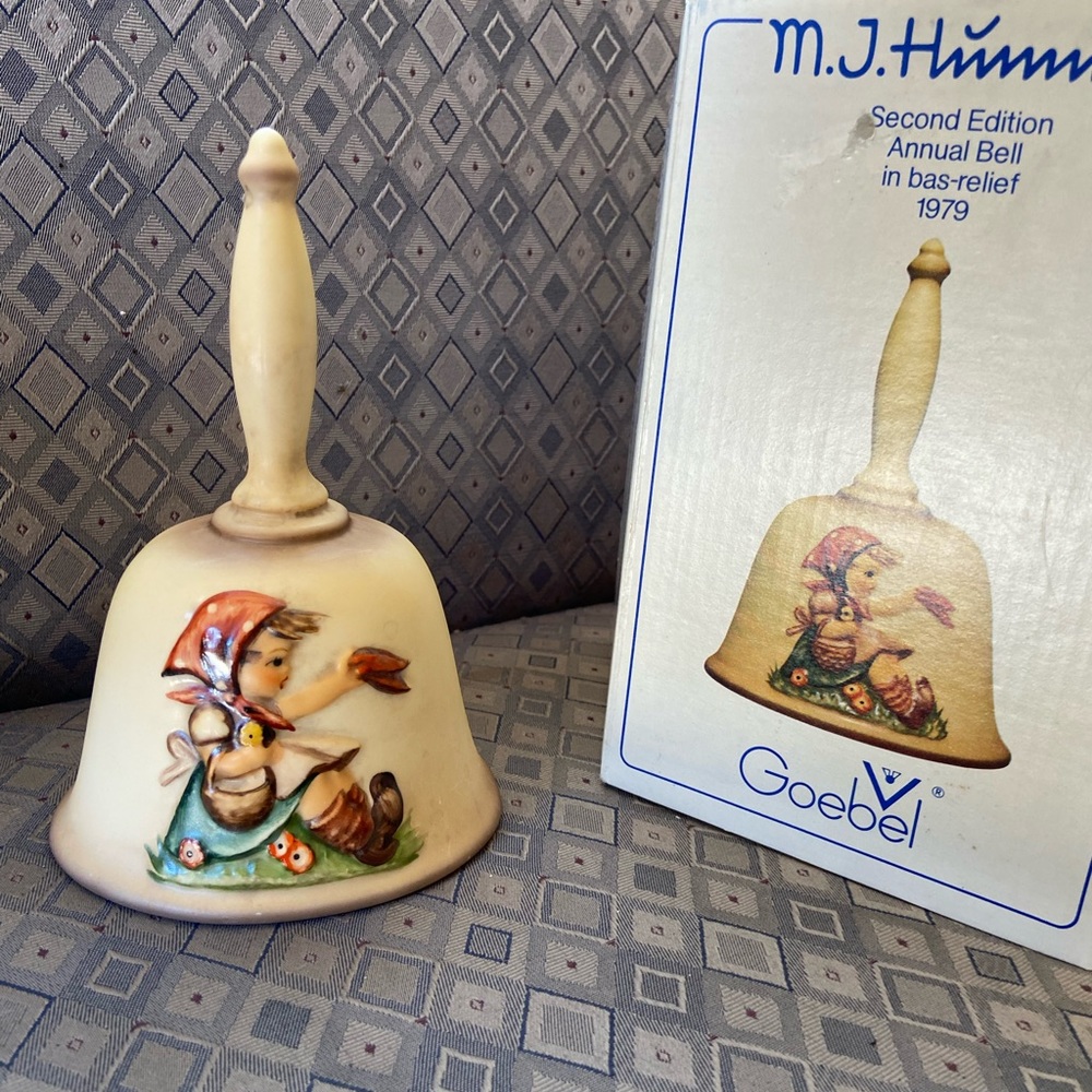 Hummel bell